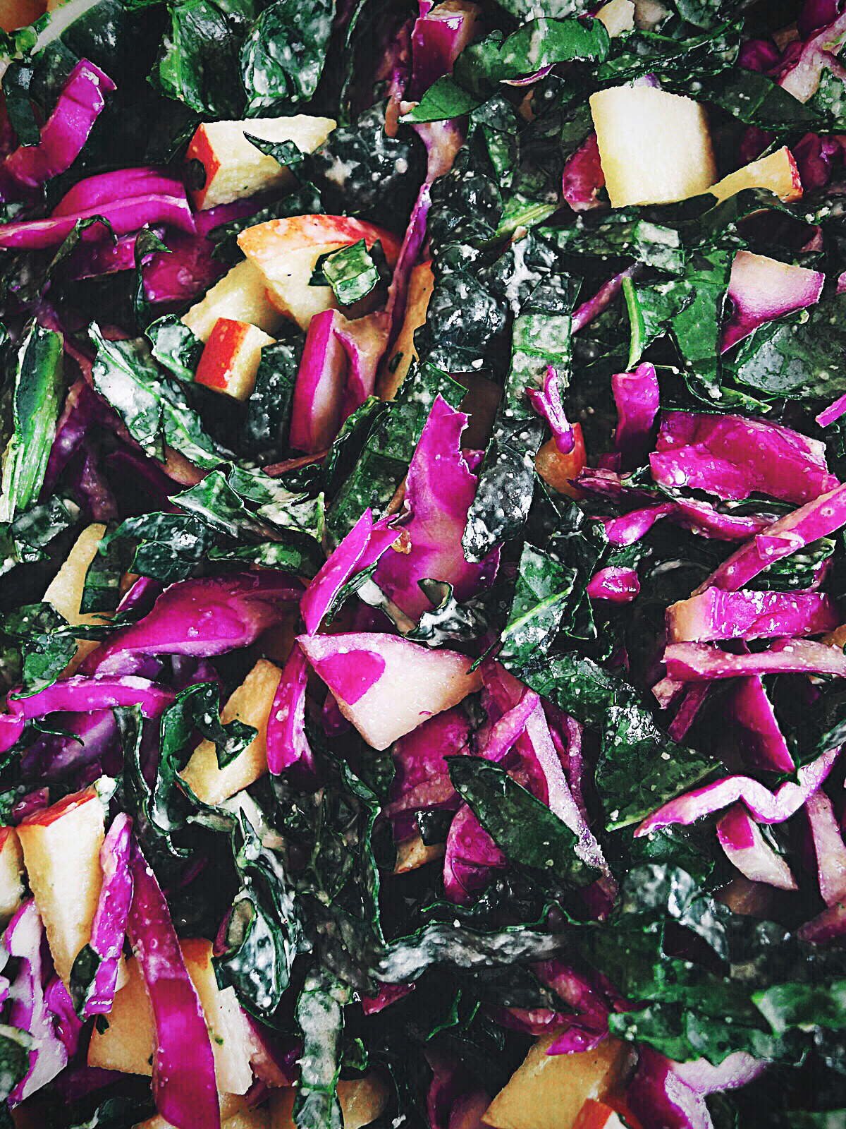 Kale-Salad-with-Cabbage-and-Apple